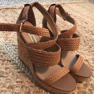 Steve Madden light brown wedges size 9